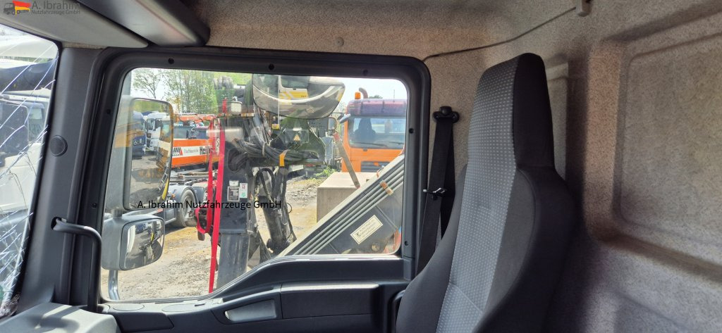 MAN TGL 8.150 4X2 BL Unfallschaden bedingt fahrbereit, Motor ok - شاحنة التوصيل: صورة 3 MAN TGL 8.150 4X2 BL Unfallschaden bedingt fahrbereit, Motor ok - شاحنة التوصيل: صورة 3