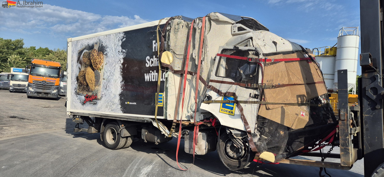 MAN TGL 8.160 4x2 Brotkoffer mit Kühlfach nicht fahrbereit ! nicht rollfähig - شاحنة مُبرّدة للتوصيل: صورة 1 MAN TGL 8.160 4x2 Brotkoffer mit Kühlfach nicht fahrbereit ! nicht rollfähig - شاحنة مُبرّدة للتوصيل: صورة 1