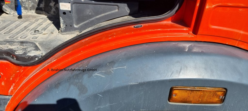 Mercedes-Benz 1722 Dachdeckerkran Cormach 30000 TECH, - شاحنة كرين, شاحنات مسطحة: صورة 4 Mercedes-Benz 1722 Dachdeckerkran Cormach 30000 TECH, - شاحنة كرين, شاحنات مسطحة: صورة 4