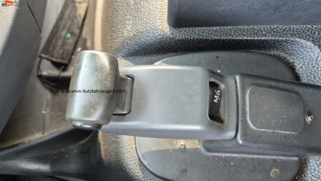Mercedes-Benz 1823 Frigoblock, 2 Kammer, LBW - شاحنة الفريزر: صورة 4 Mercedes-Benz 1823 Frigoblock, 2 Kammer, LBW - شاحنة الفريزر: صورة 4