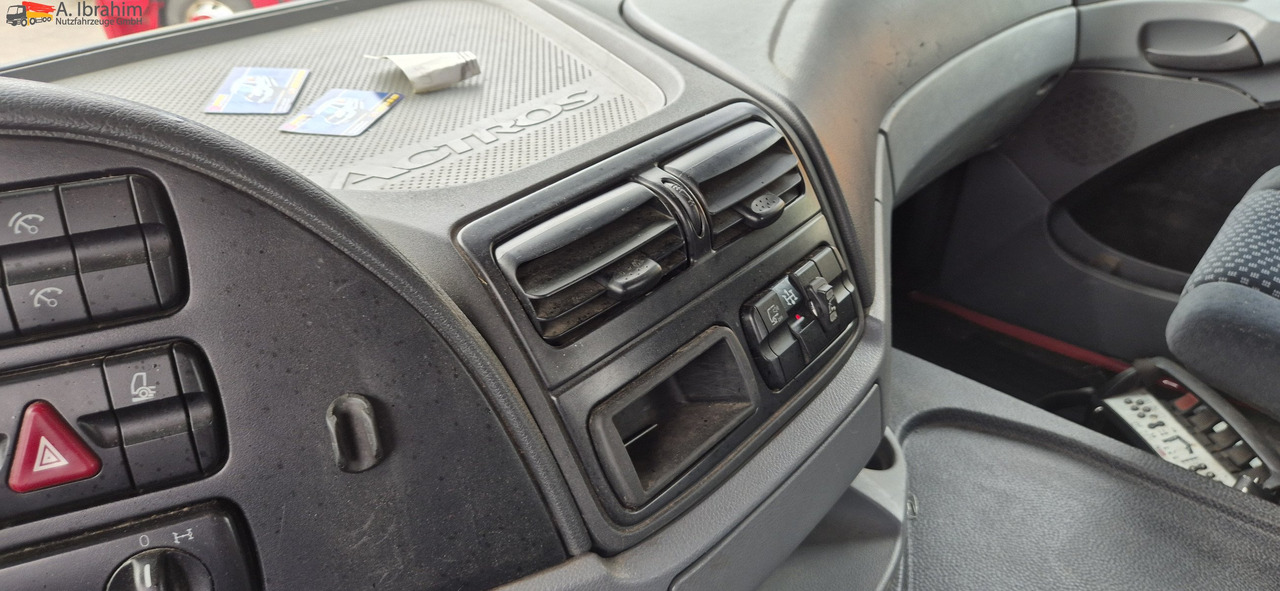 Mercedes-Benz 1841 Kran HIAB 166Bj. 2016 Funk FB ,mp3 - وحدة جر: صورة 2 Mercedes-Benz 1841 Kran HIAB 166Bj. 2016 Funk FB ,mp3 - وحدة جر: صورة 2