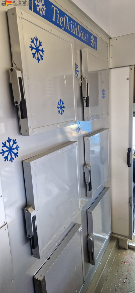 Mercedes-Benz 413 CDI Tiefkühlfächer, autom. Verkaufsklappe Basis ist ok - شاحنة مُبرّدة للتوصيل: صورة 5 Mercedes-Benz 413 CDI Tiefkühlfächer, autom. Verkaufsklappe Basis ist ok - شاحنة مُبرّدة للتوصيل: صورة 5