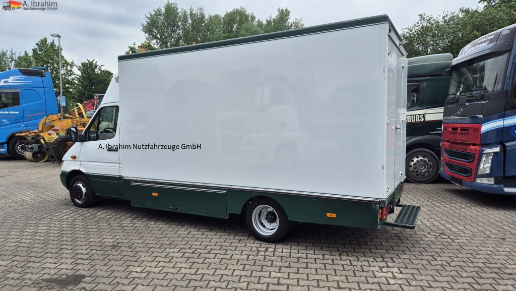 شاحنة مُبرّدة للتوصيل Mercedes-Benz 413 CDI Tiefkühlfächer, autom. Verkaufsklappe  Basis ist ok: صورة 10