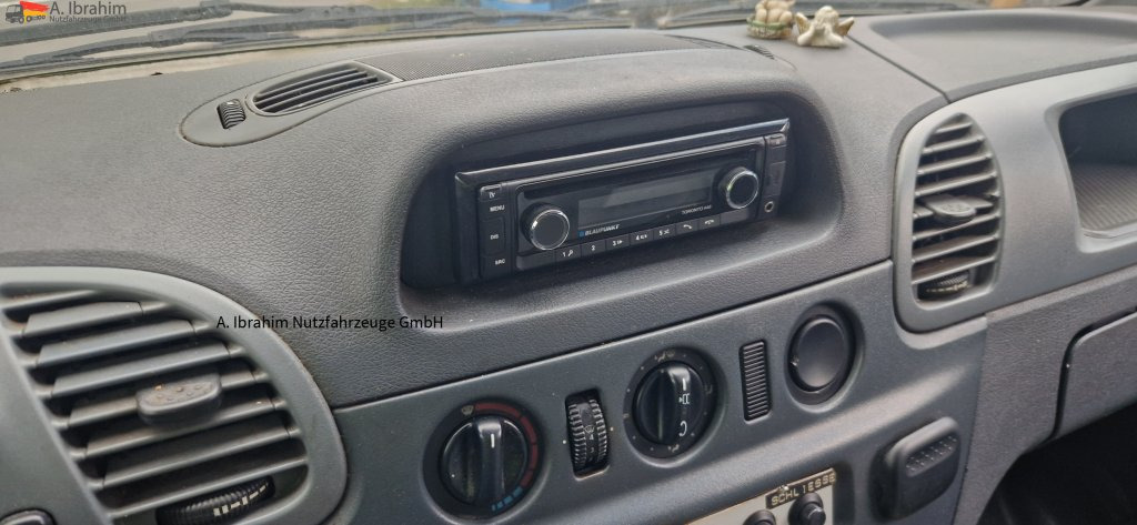 شاحنة مُبرّدة للتوصيل Mercedes-Benz 413 CDI Tiefkühlfächer, autom. Verkaufsklappe  Basis ist ok: صورة 14