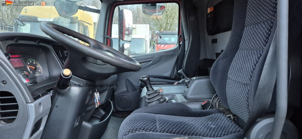 Mercedes-Benz 818L LBW, Luftfederung - شاحنة ستارة جانبية: صورة 3 Mercedes-Benz 818L LBW, Luftfederung - شاحنة ستارة جانبية: صورة 3