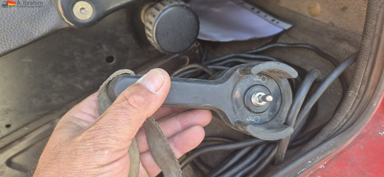 شاحنة سحب Mercedes-Benz 914: صورة 7