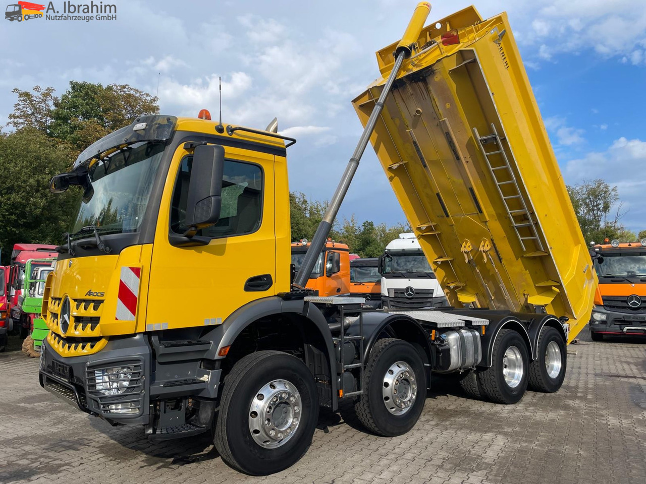 Mercedes-Benz AROCS 4143 8x4 Carnehl Kipper 20 m³ - شاحنة قلاب: صورة 1 Mercedes-Benz AROCS 4143 8x4 Carnehl Kipper 20 m³ - شاحنة قلاب: صورة 1