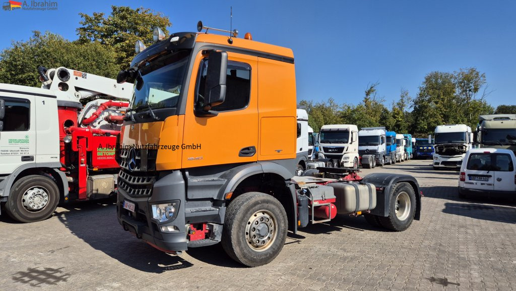 Mercedes-Benz DB 1840 H 4x4 Hydrodrive - وحدة جر: صورة 1 Mercedes-Benz DB 1840 H 4x4 Hydrodrive - وحدة جر: صورة 1