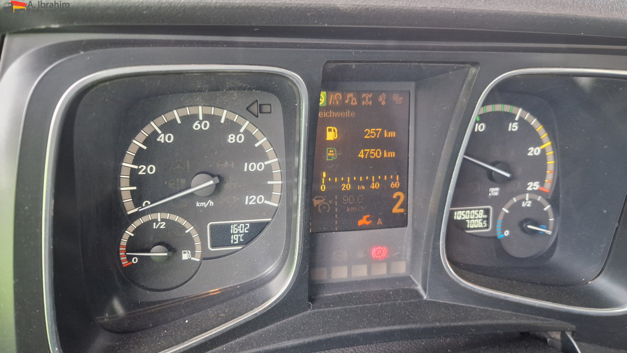 Mercedes-Benz DB 1842, Kipphydraulik - وحدة جر: صورة 2 Mercedes-Benz DB 1842, Kipphydraulik - وحدة جر: صورة 2