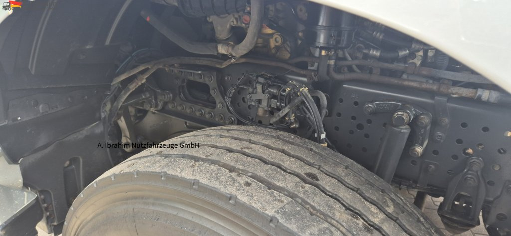 Mercedes-Benz DB 1842H 4x4 Hydrodrive Scheckheft bei Mercedes - وحدة جر: صورة 5 Mercedes-Benz DB 1842H 4x4 Hydrodrive Scheckheft bei Mercedes - وحدة جر: صورة 5