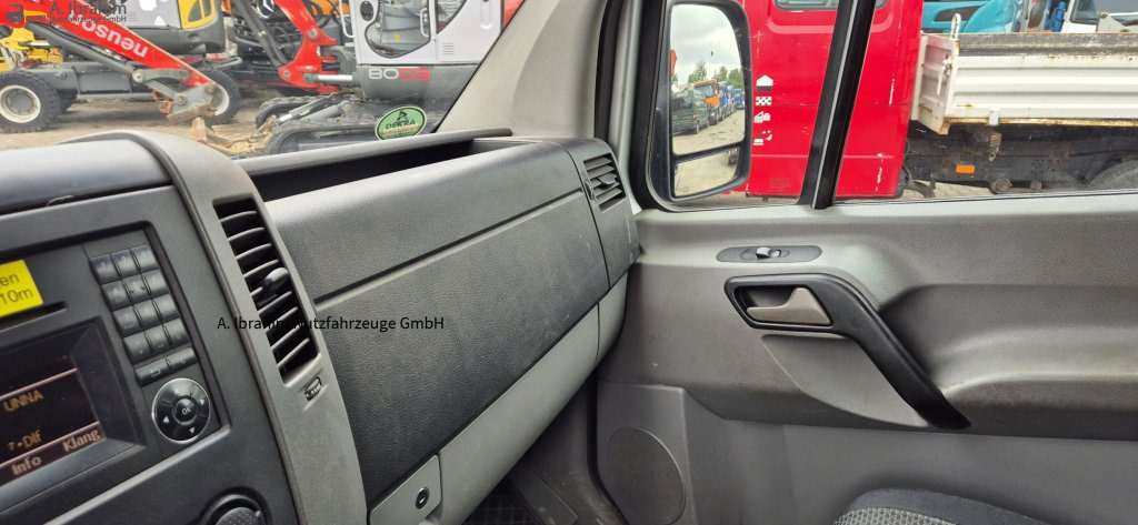 Mercedes-Benz DB 313 Sprinter Werstatt, Service, einsatzbereit ATM mit ca. 160 tkm - فان المدمجة: صورة 4 Mercedes-Benz DB 313 Sprinter Werstatt, Service, einsatzbereit ATM mit ca. 160 tkm - فان المدمجة: صورة 4
