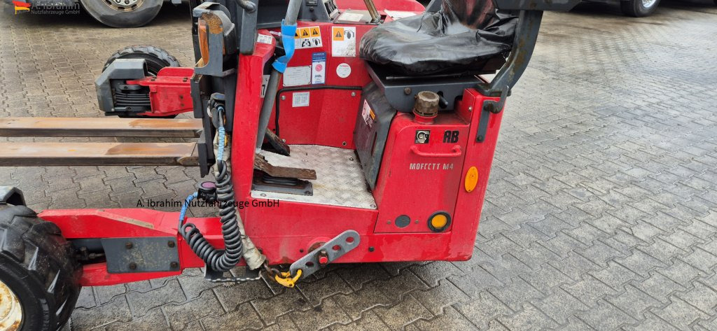 Moffett 4 Wege Stapler 20.4 einsatzbereit 3 Stck. vorhanden - رافعة شوكية: صورة 5 Moffett 4 Wege Stapler 20.4 einsatzbereit 3 Stck. vorhanden - رافعة شوكية: صورة 5