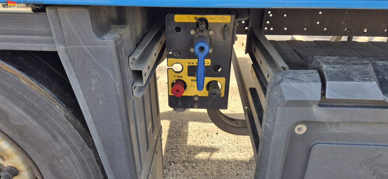 Schmitz SKO24 Carrier Vector 1550 reparierter Schaden Stütze links - نصف مقطورة مُبرِّدة: صورة 2 Schmitz SKO24 Carrier Vector 1550 reparierter Schaden Stütze links - نصف مقطورة مُبرِّدة: صورة 2