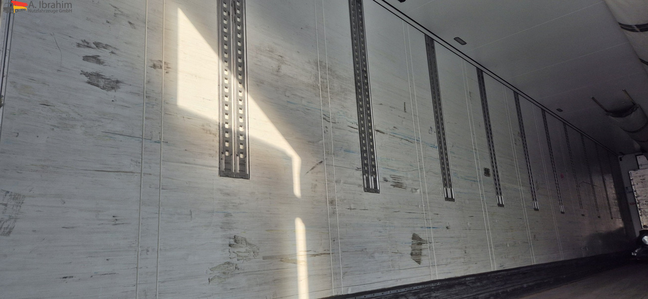 Schmitz SKO24 Carrier Vector 1550 reparierter Schaden Stütze links - نصف مقطورة مُبرِّدة: صورة 4 Schmitz SKO24 Carrier Vector 1550 reparierter Schaden Stütze links - نصف مقطورة مُبرِّدة: صورة 4