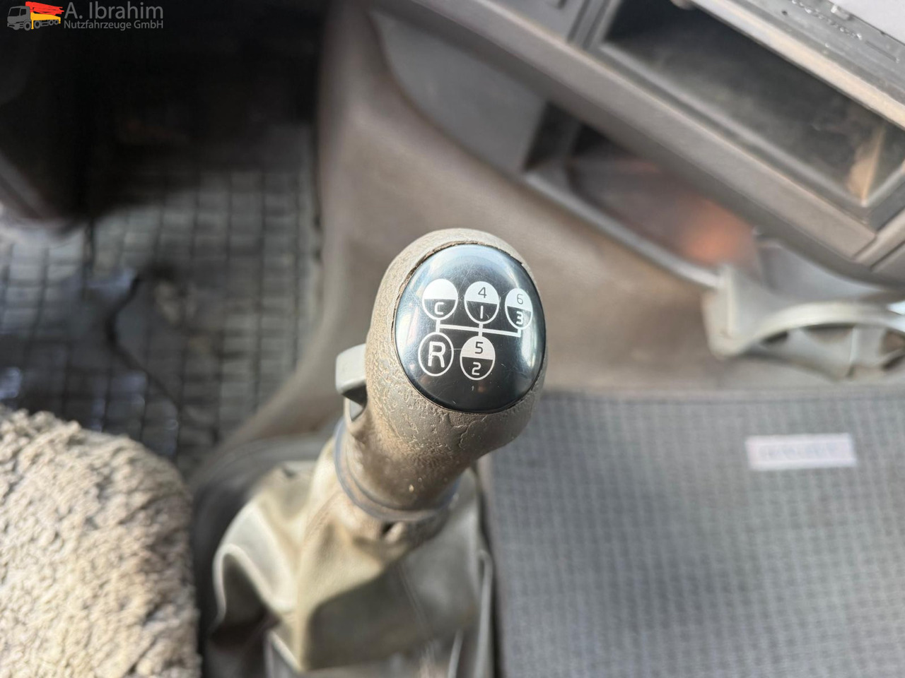 Volvo FH12-420 8x2 Fahrzeugpapiere Schweiz - شاحنة ذات خطاف: صورة 3 Volvo FH12-420 8x2 Fahrzeugpapiere Schweiz - شاحنة ذات خطاف: صورة 3