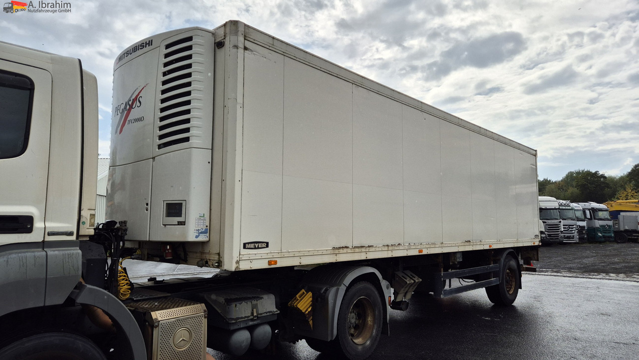 Wagen Meyer MSK 10 Mitsubishi TSV2000D - نصف مقطورة مُبرِّدة: صورة 1 Wagen Meyer MSK 10 Mitsubishi TSV2000D - نصف مقطورة مُبرِّدة: صورة 1