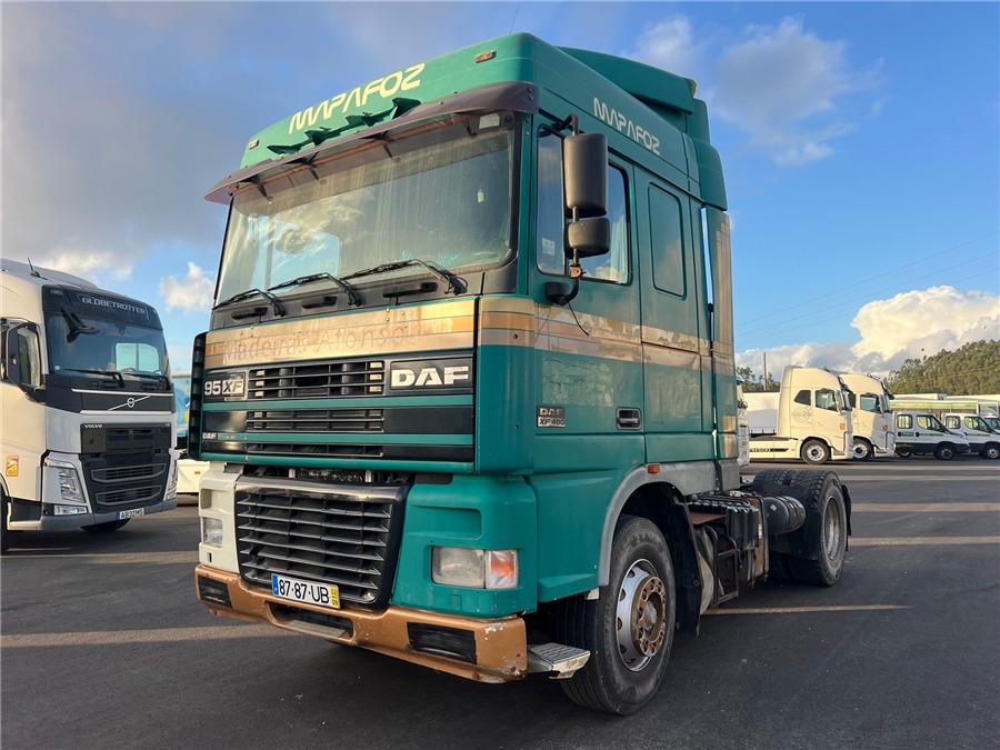 DAF XF95/480 Manual gear - وحدة جر: صورة 1 DAF XF95/480 Manual gear - وحدة جر: صورة 1