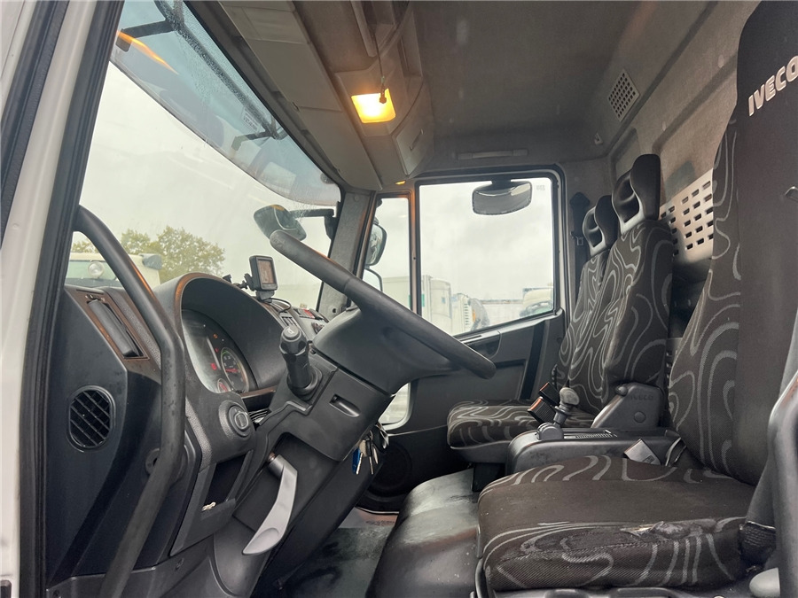 Iveco 140E25 - شاحنة الفريزر: صورة 5 Iveco 140E25 - شاحنة الفريزر: صورة 5