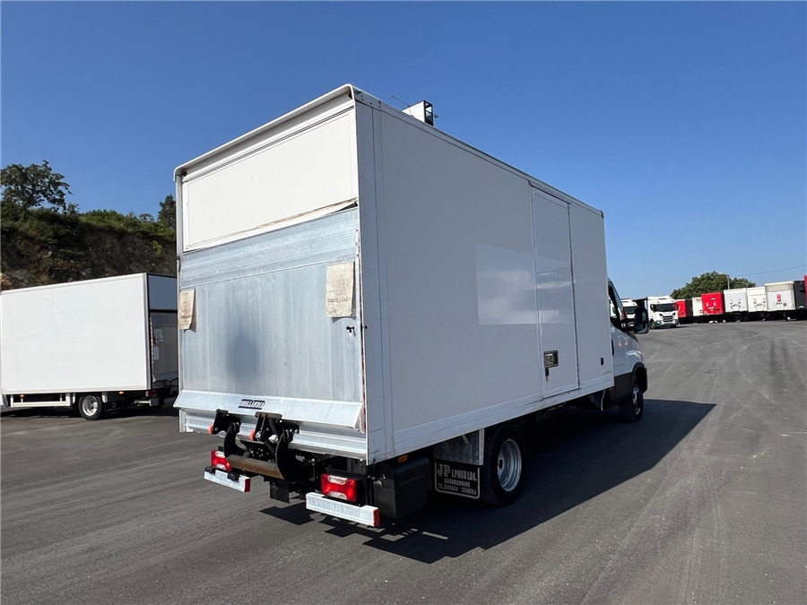 Iveco 35C16H - شاحنة مقفلة: صورة 4 Iveco 35C16H - شاحنة مقفلة: صورة 4