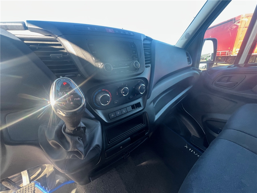 فان Iveco 35C16: صورة 13