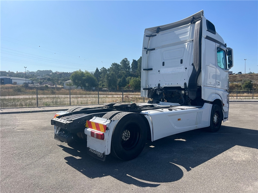 MERCEDES-BENZ ACTROS 1845 LS - وحدة جر: صورة 4 MERCEDES-BENZ ACTROS 1845 LS - وحدة جر: صورة 4