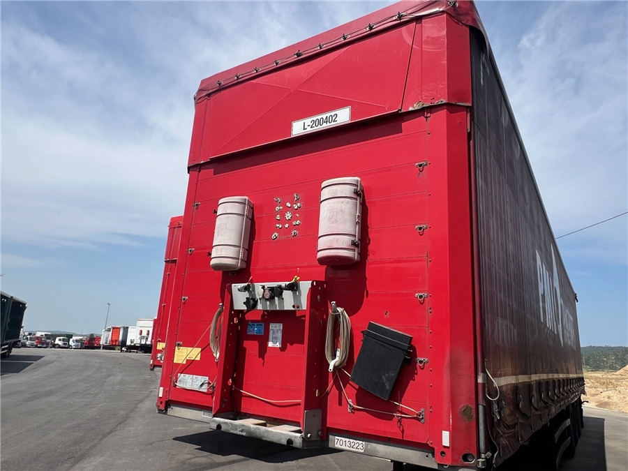 SCHMITZ CARGOBULL SCB-S3T TETO ELEVAR - نصف مقطورة ستارة: صورة 2 SCHMITZ CARGOBULL SCB-S3T TETO ELEVAR - نصف مقطورة ستارة: صورة 2