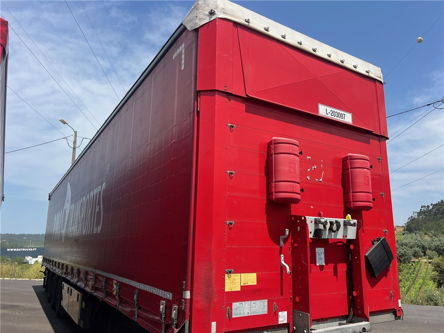 SCHMITZ CARGOBULL SCB-S3T TETO ELEVAR - نصف مقطورة ستارة: صورة 2 SCHMITZ CARGOBULL SCB-S3T TETO ELEVAR - نصف مقطورة ستارة: صورة 2