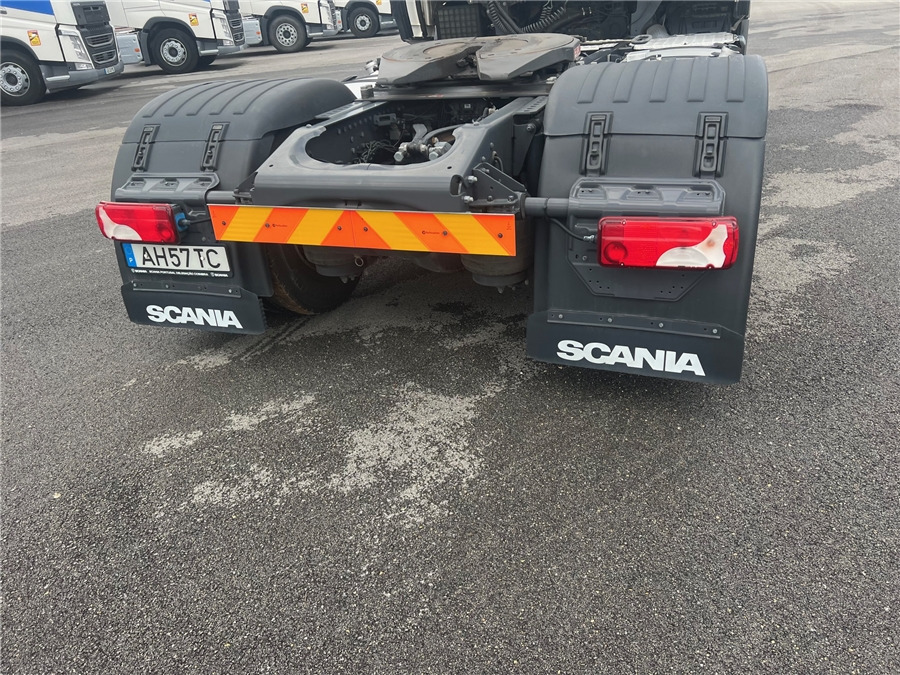 وحدة جر Scania R450: صورة 6