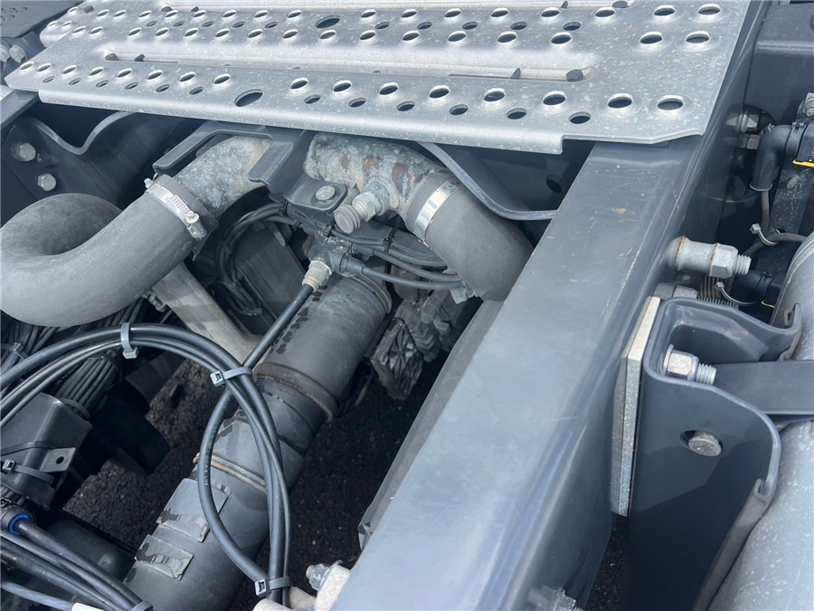 وحدة جر Scania R450: صورة 7