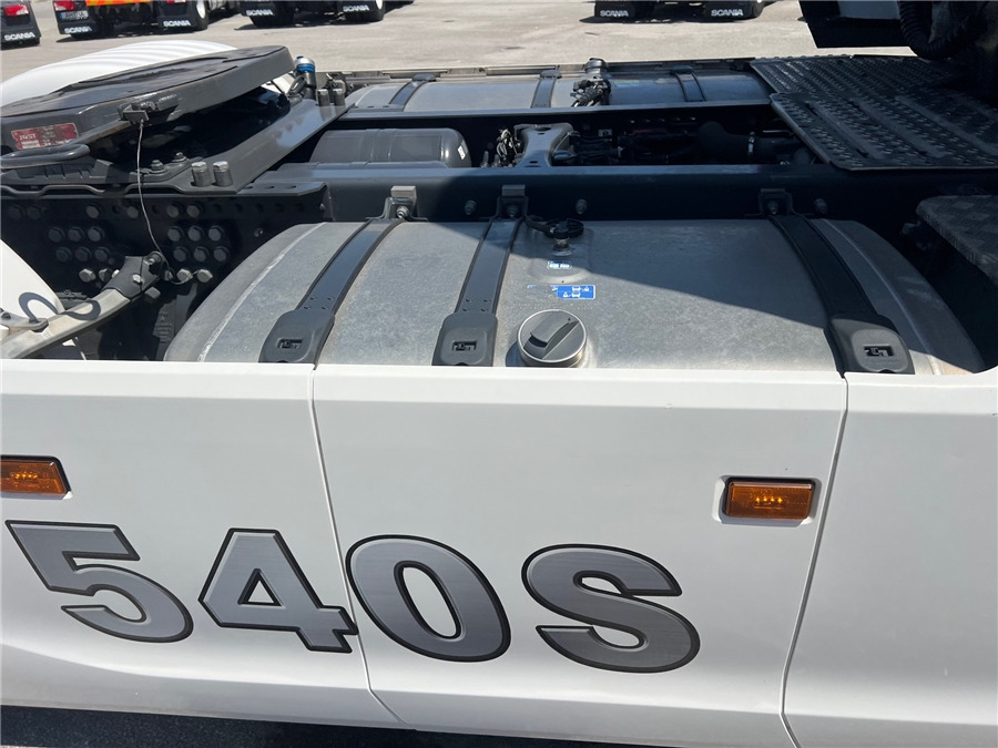 وحدة جر Scania S540: صورة 9