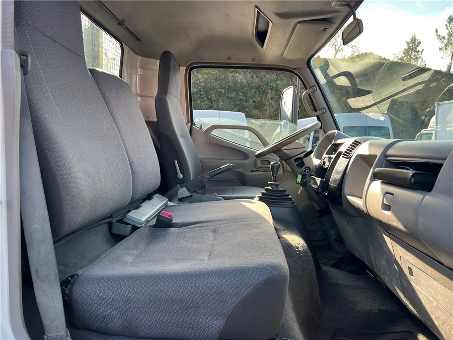 شاحنة مفتوحة TOYOTA dyna: صورة 9 شاحنة مفتوحة TOYOTA dyna: صورة 9