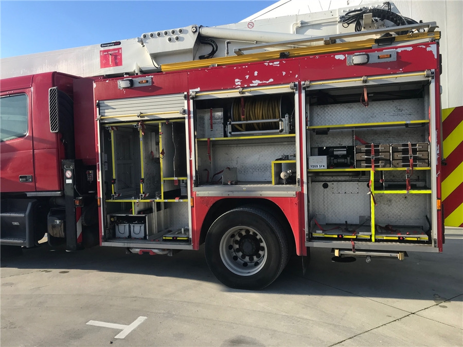 Volvo FM 340 FIRE TRUCK - سيارة إطفاء: صورة 3 Volvo FM 340 FIRE TRUCK - سيارة إطفاء: صورة 3