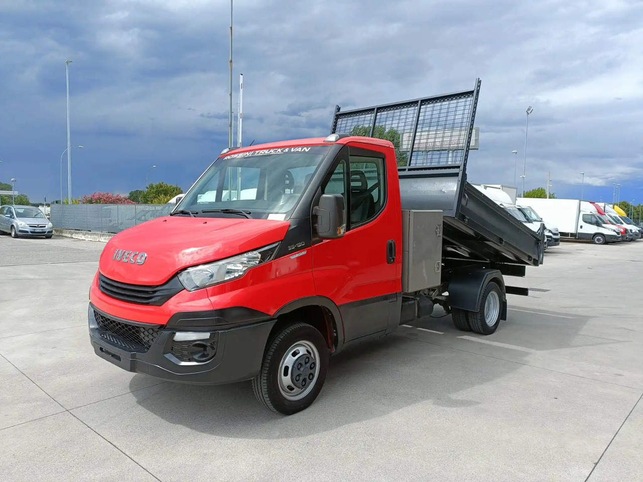IVECO DAILY 35C12 RIBALTABILE - قلاب صغير: صورة 2 IVECO DAILY 35C12 RIBALTABILE - قلاب صغير: صورة 2