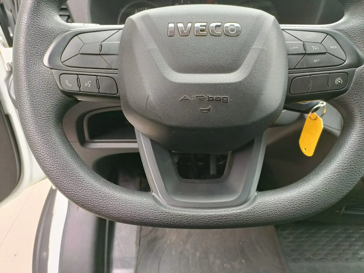 شاحنة مغلقة الصندوق IVECO DAILY 35C16 3.0: صورة 11
