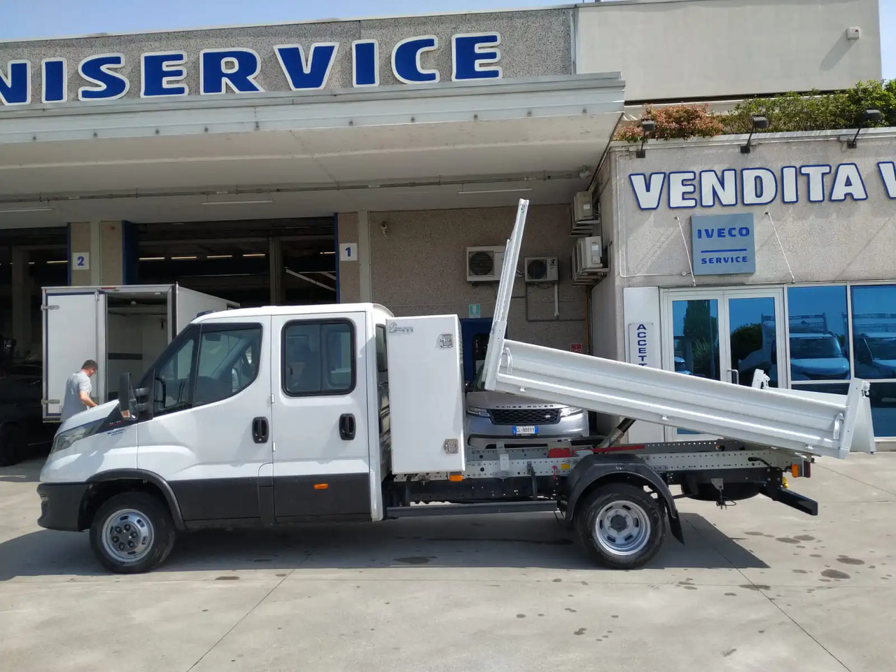IVECO DAILY 35C16 6 POSTI 3000 CC - قلاب صغير: صورة 3 IVECO DAILY 35C16 6 POSTI 3000 CC - قلاب صغير: صورة 3