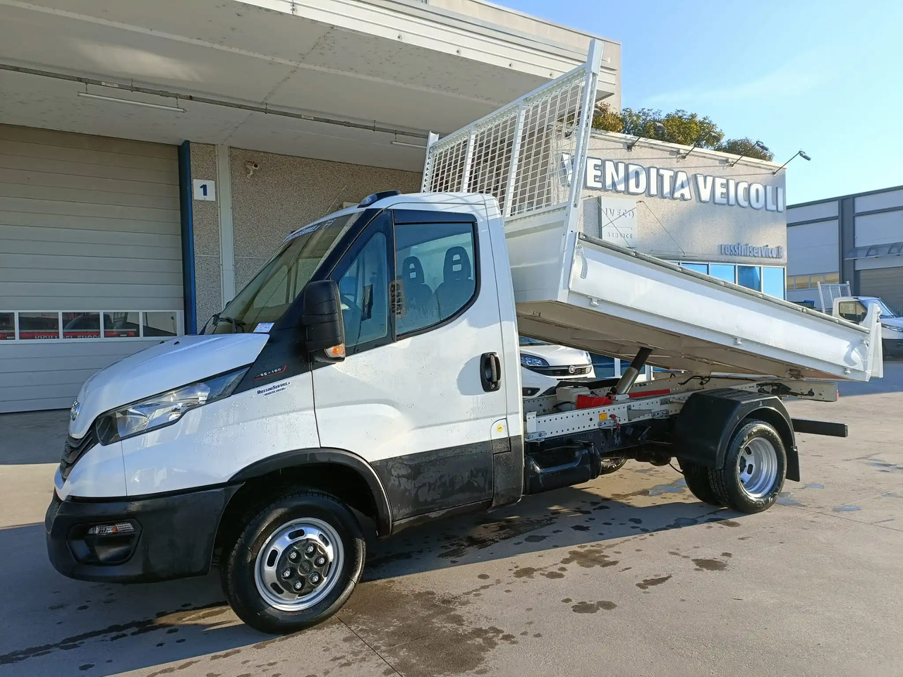IVECO DAILY 35C16 CC 3.0 - قلاب صغير: صورة 3 IVECO DAILY 35C16 CC 3.0 - قلاب صغير: صورة 3