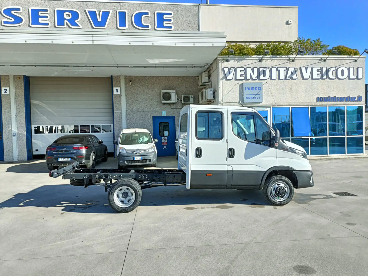 IVECO DAILY 35C16 DOPPIA CABINA 7 POSTI - شاحنة التوصيل: صورة 4 IVECO DAILY 35C16 DOPPIA CABINA 7 POSTI - شاحنة التوصيل: صورة 4