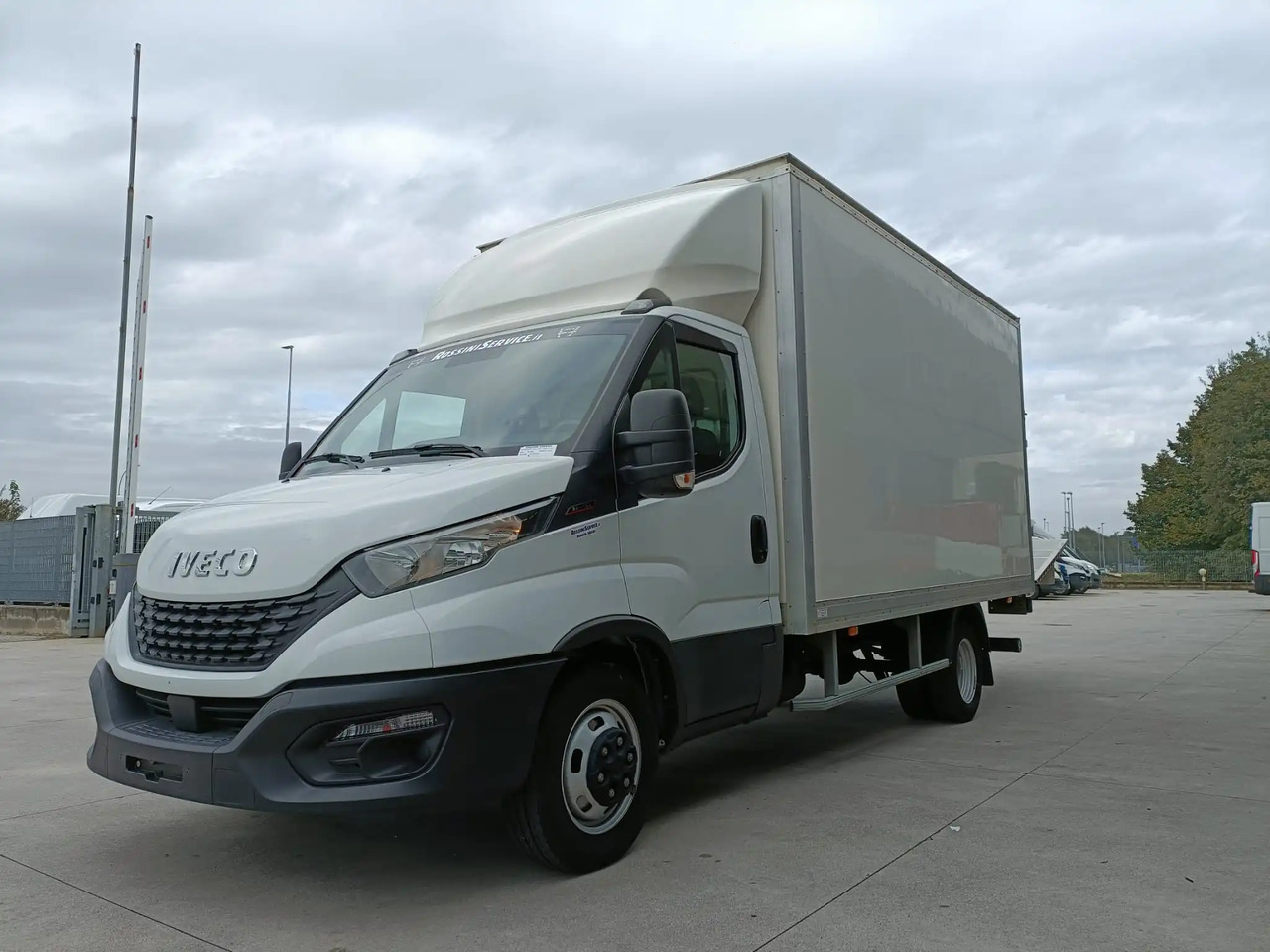 IVECO DAILY 35C16 - شاحنة مغلقة الصندوق: صورة 3 IVECO DAILY 35C16 - شاحنة مغلقة الصندوق: صورة 3