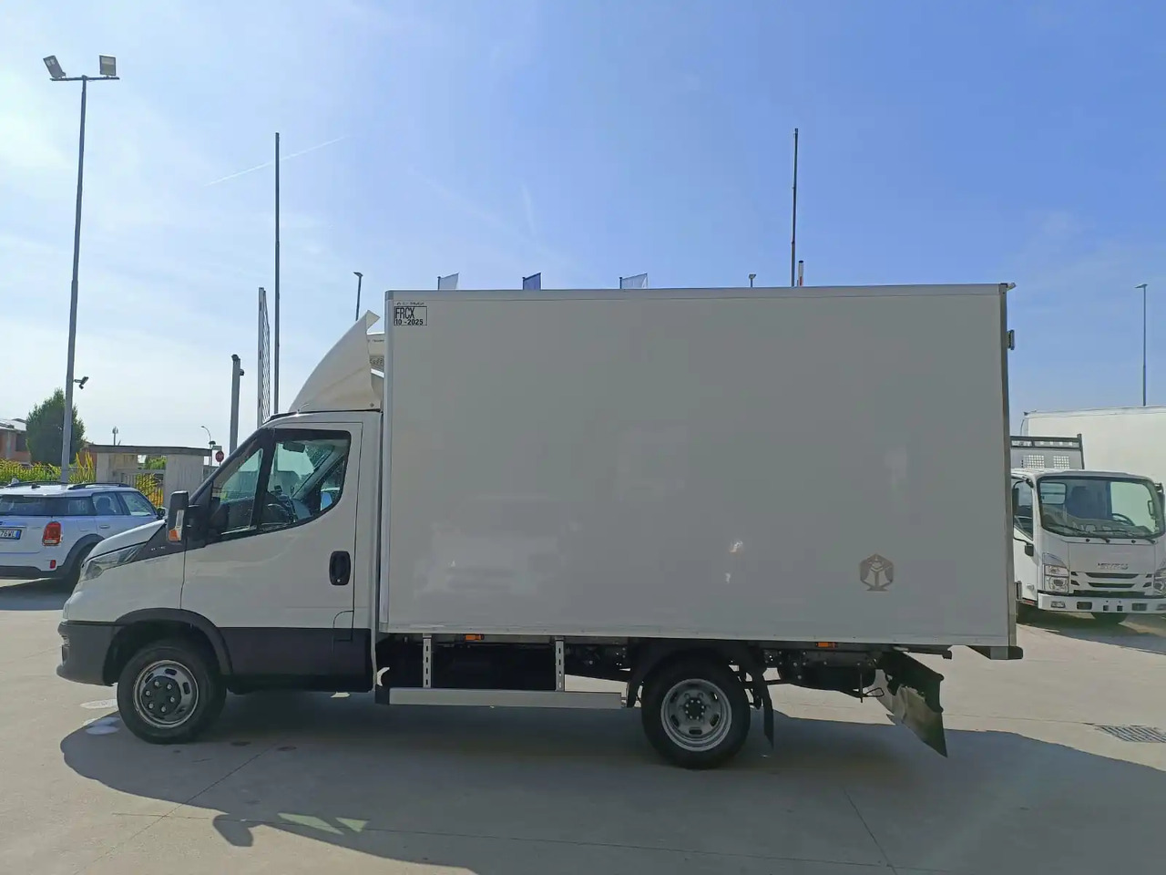 IVECO DAILY 35C18 FRCX 10/2025 - شاحنة مُبرّدة للتوصيل: صورة 5 IVECO DAILY 35C18 FRCX 10/2025 - شاحنة مُبرّدة للتوصيل: صورة 5