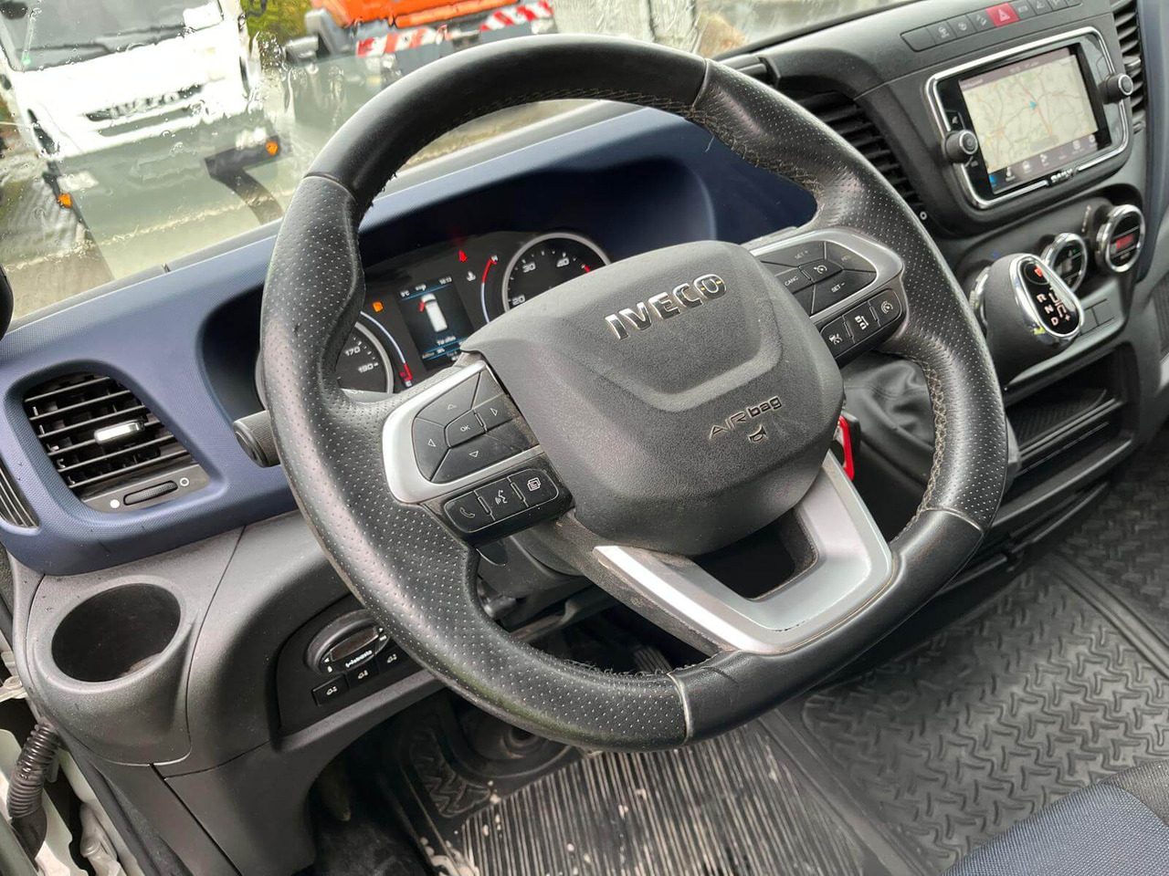 IVECO DAILY 35C18P FURGONE STANDARD - فان: صورة 5 IVECO DAILY 35C18P FURGONE STANDARD - فان: صورة 5