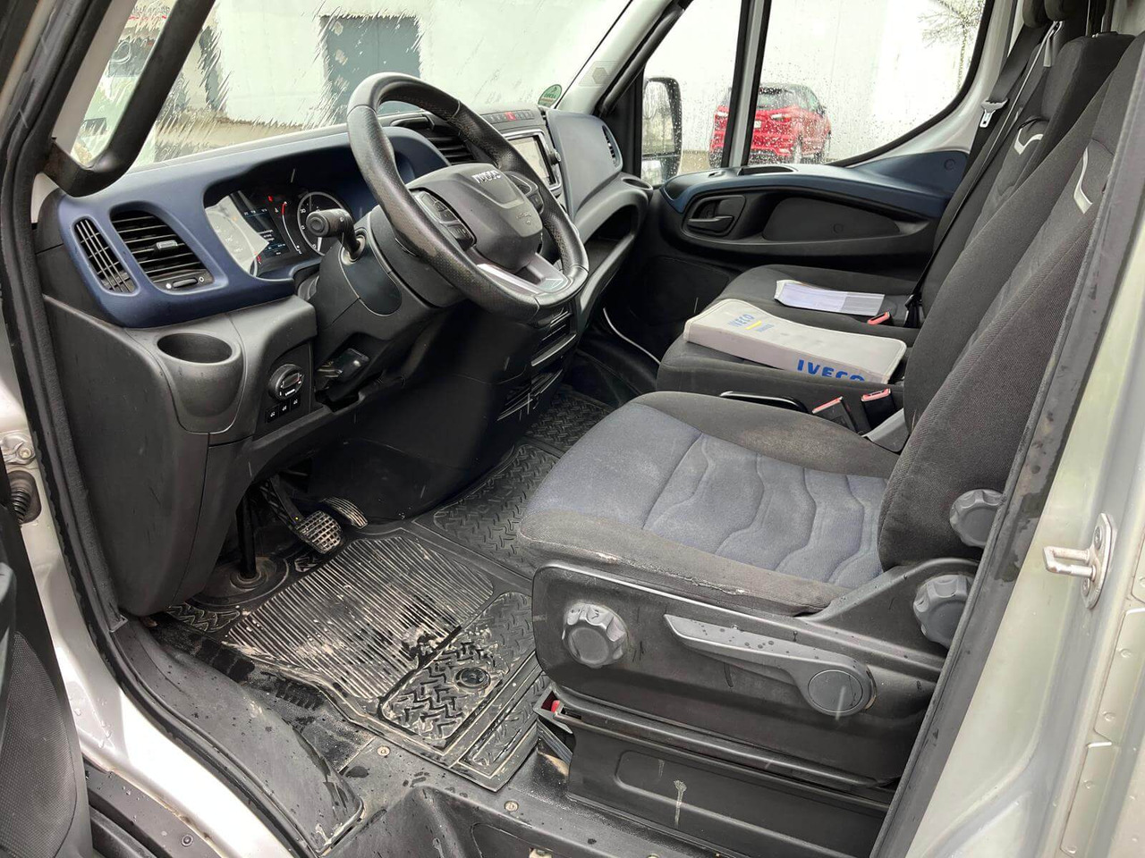 IVECO DAILY 35C18P FURGONE STANDARD - فان: صورة 4 IVECO DAILY 35C18P FURGONE STANDARD - فان: صورة 4