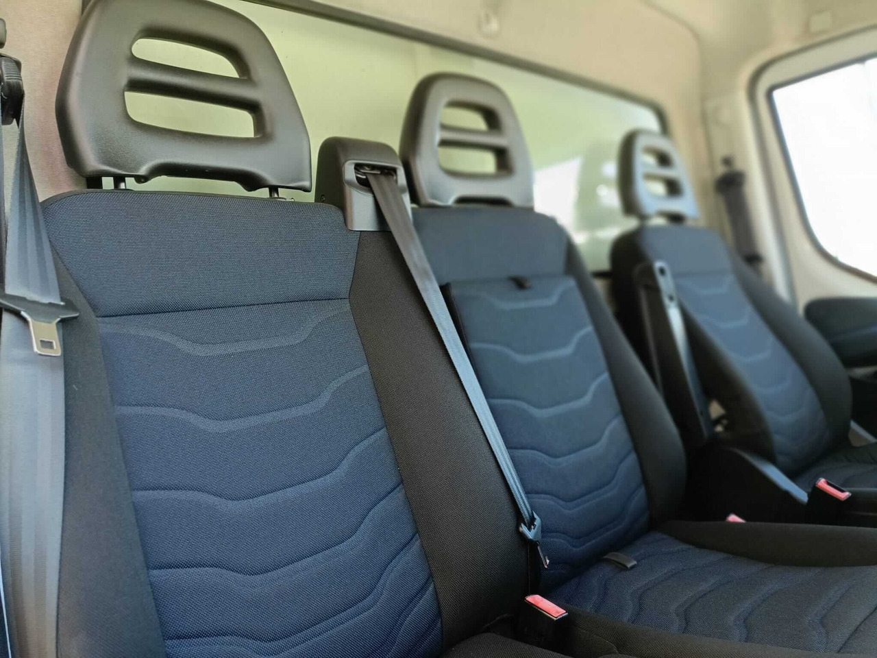 شاحنة الفريزر IVECO DAILY 60C18 FRCX ATP 06/2024: صورة 18