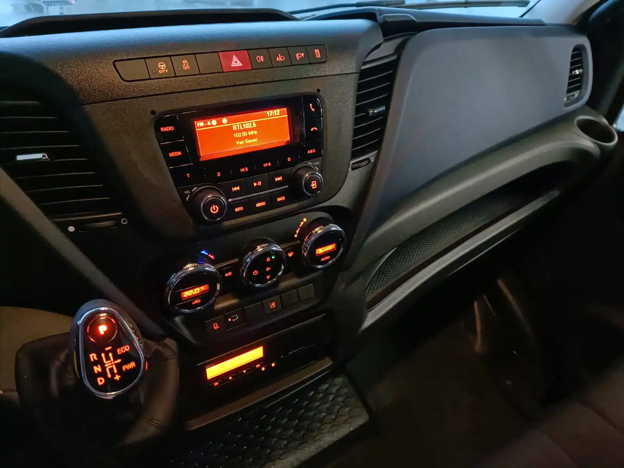 IVECO DAILY 72C18 72.180 HI P - شاحنة مقفلة: صورة 5 IVECO DAILY 72C18 72.180 HI P - شاحنة مقفلة: صورة 5