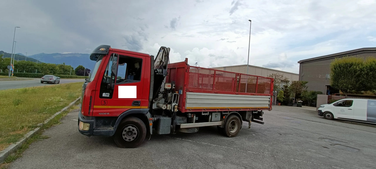 IVECO EUROCARGO 100E18 RIBALTABILE CON GRU - شاحنة قلاب: صورة 2 IVECO EUROCARGO 100E18 RIBALTABILE CON GRU - شاحنة قلاب: صورة 2