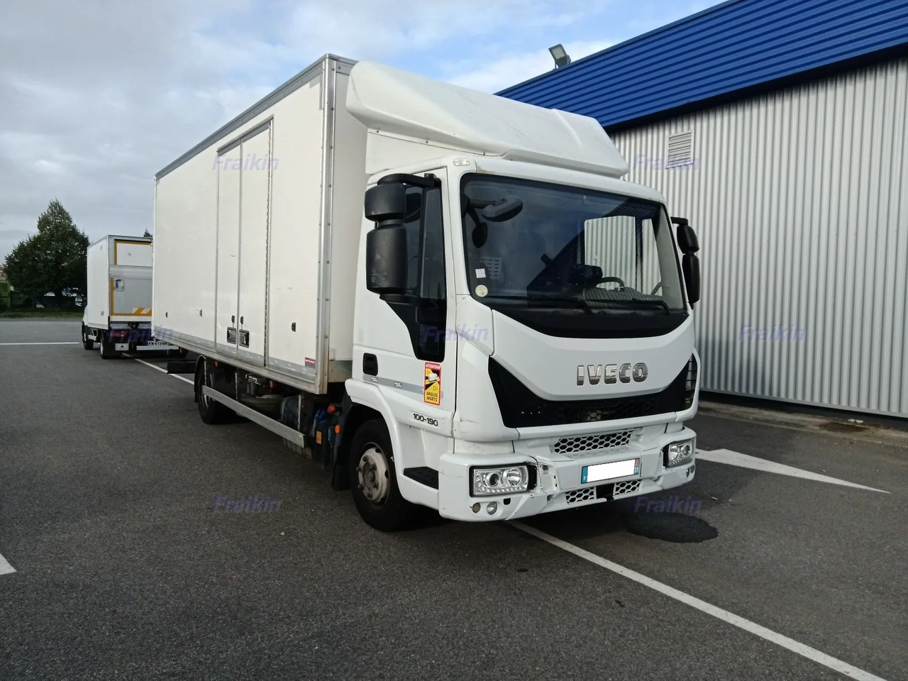 IVECO EUROCARGO 100E19P - شاحنة مقفلة: صورة 1 IVECO EUROCARGO 100E19P - شاحنة مقفلة: صورة 1