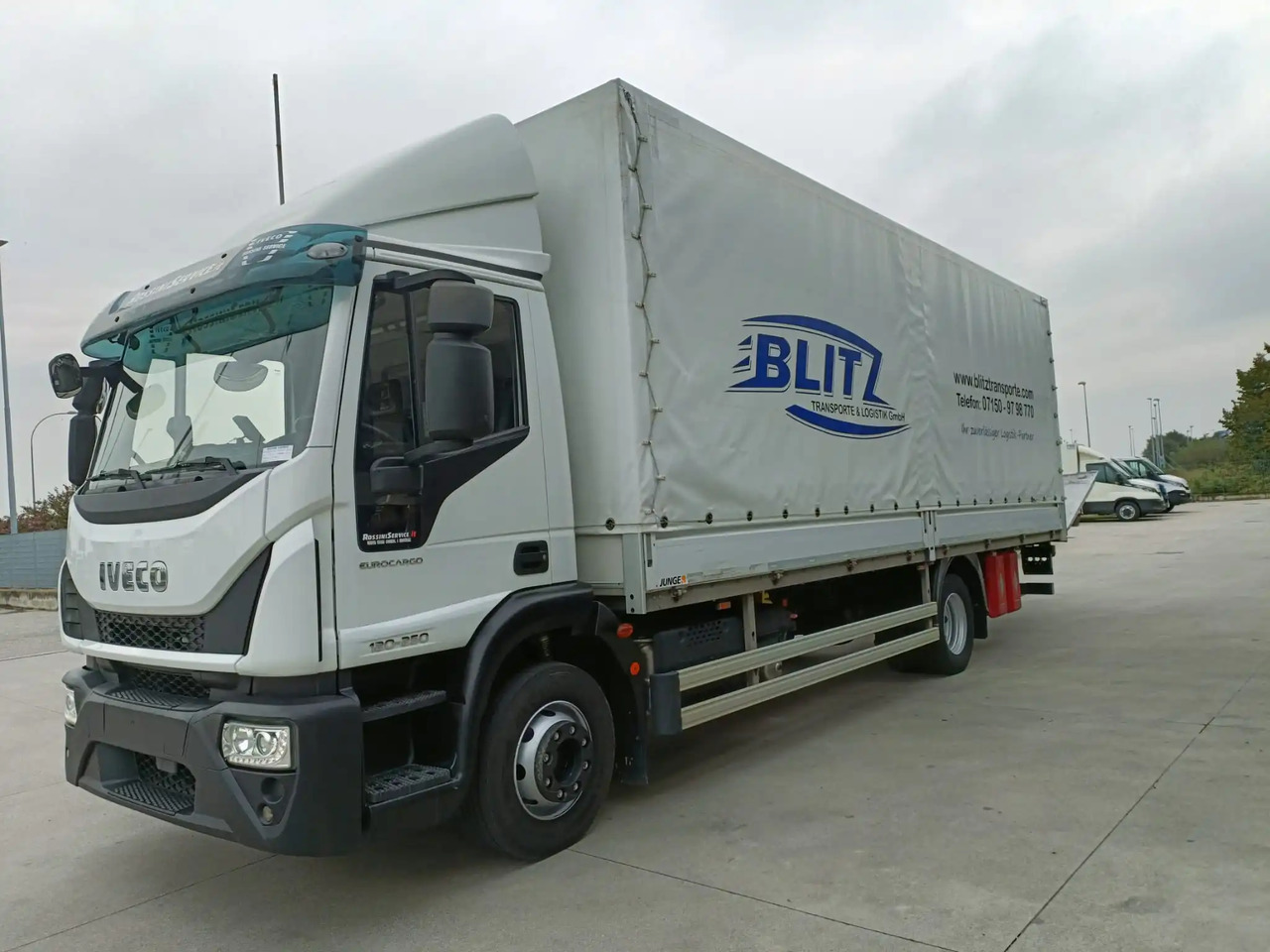 IVECO EUROCARGO 120E25P - شاحنة ستارة: صورة 2 IVECO EUROCARGO 120E25P - شاحنة ستارة: صورة 2