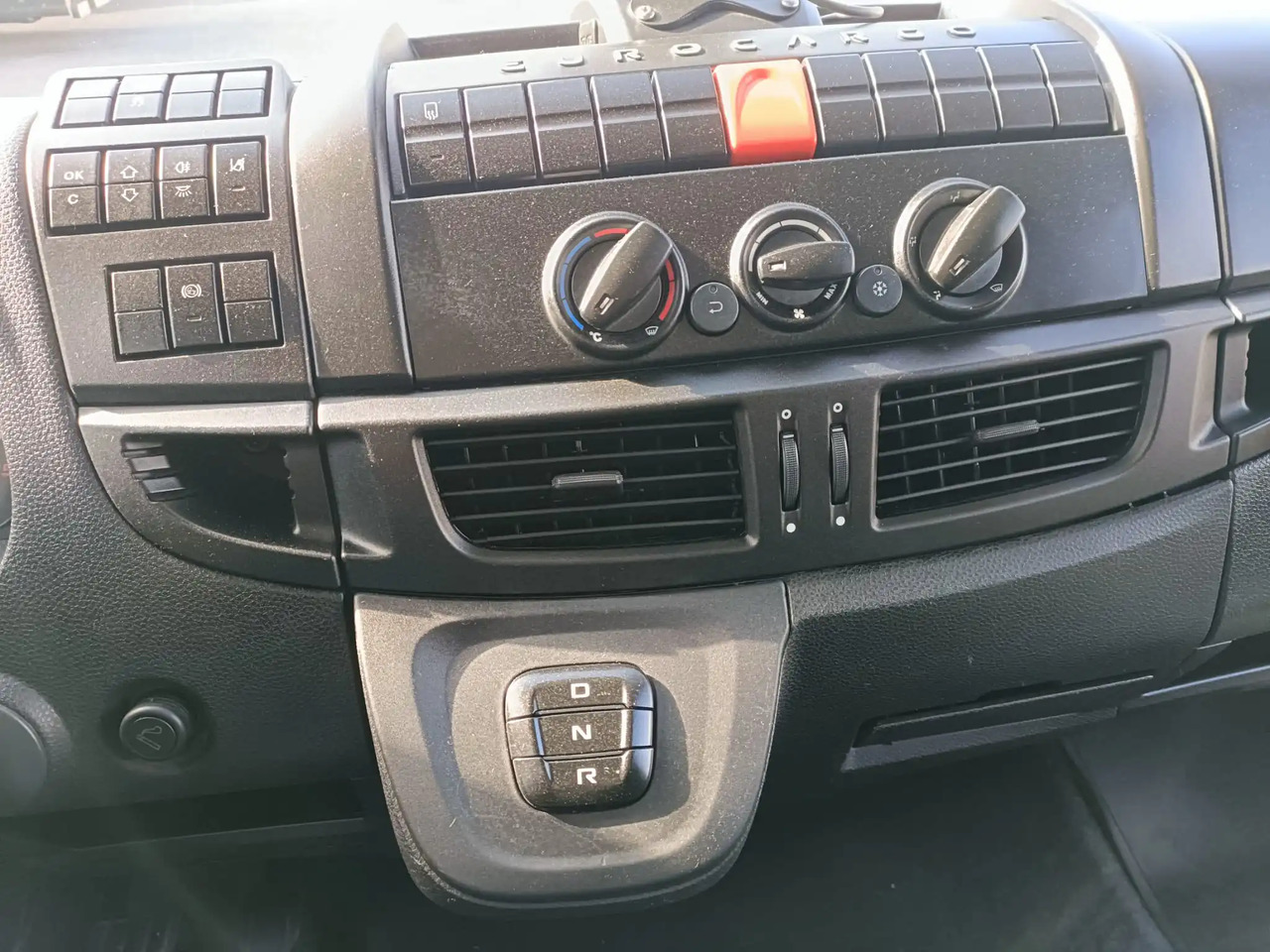 IVECO EUROCARGO 160E25P - شاحنة هيكل كابينة: صورة 3 IVECO EUROCARGO 160E25P - شاحنة هيكل كابينة: صورة 3