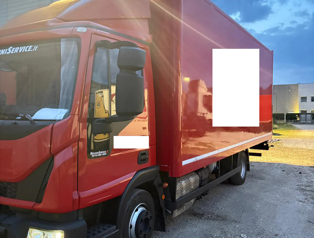 IVECO EUROCARGO 75E19 - شاحنة مقفلة: صورة 1 IVECO EUROCARGO 75E19 - شاحنة مقفلة: صورة 1