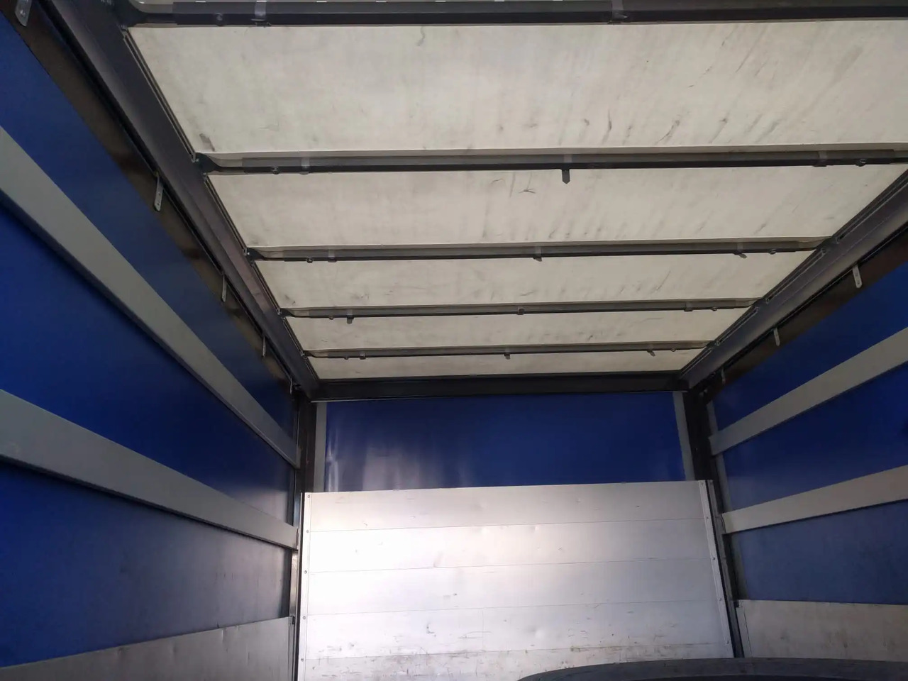 MERCEDES BENZ SPRINTER 514 CDI 3T5 - شاحنة ستارة جانبية: صورة 5 MERCEDES BENZ SPRINTER 514 CDI 3T5 - شاحنة ستارة جانبية: صورة 5