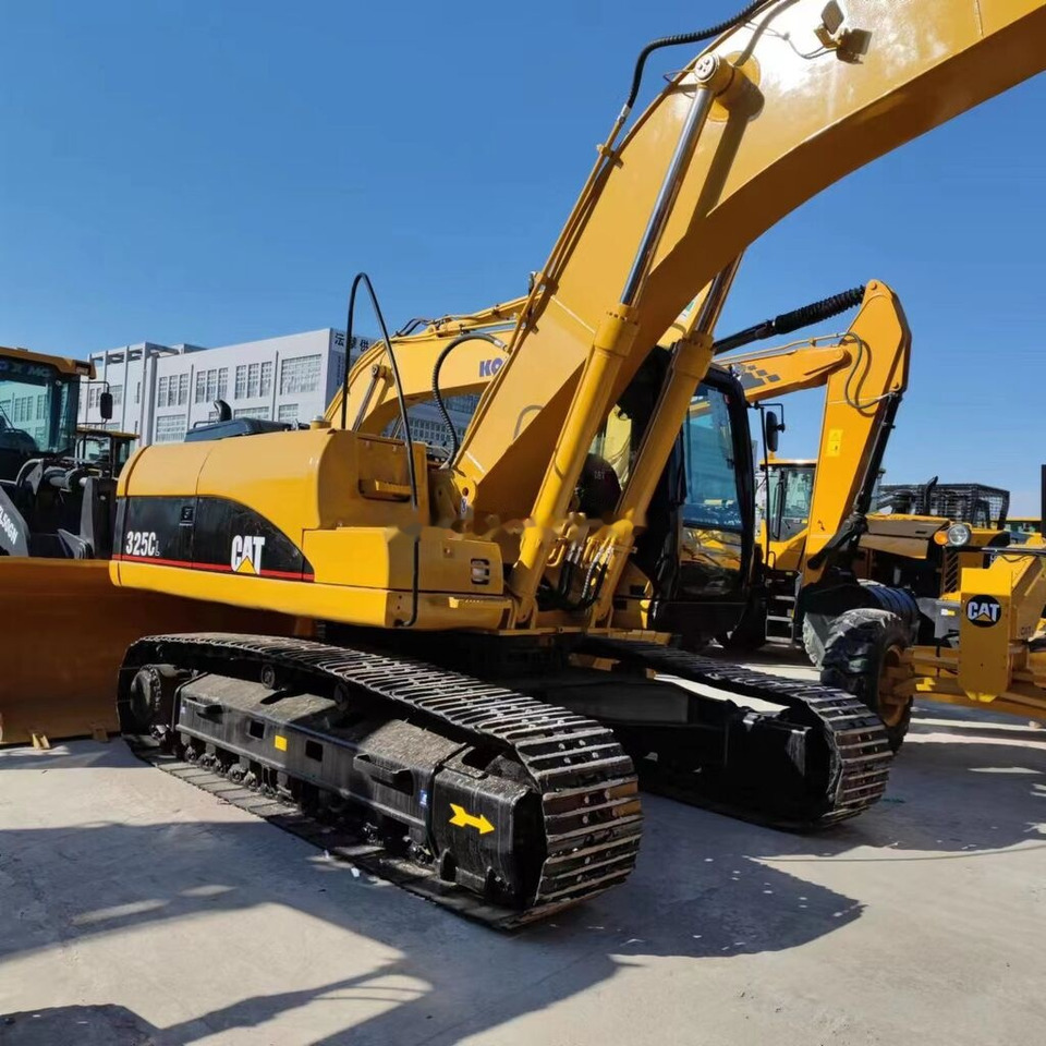 Caterpillar 325C - حفار زحاف: صورة 3 Caterpillar 325C - حفار زحاف: صورة 3